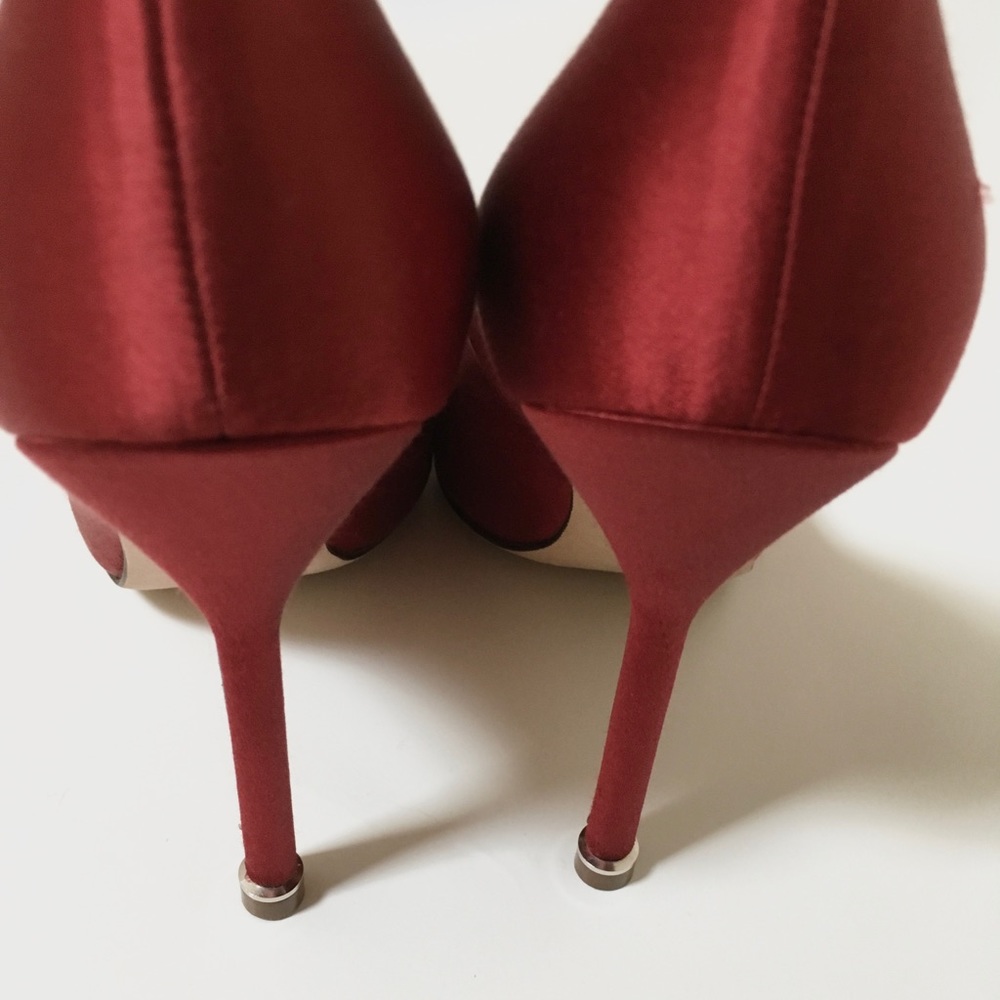 Manolo Blahnik - Picture 2 of 7